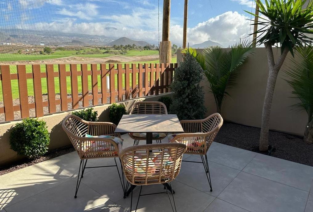 Golf Tenerife South XX Wheel Accessible Shower XX Free Wifi XX Private Pool 30 Degrees XX Two Terraces 30M2X60M2 Xxfree Parking XX Mountain View XX Flatscreen 65 Inch XX San Miguel de Abona Kültér fotó