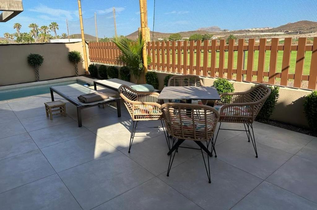 Golf Tenerife South XX Wheel Accessible Shower XX Free Wifi XX Private Pool 30 Degrees XX Two Terraces 30M2X60M2 Xxfree Parking XX Mountain View XX Flatscreen 65 Inch XX San Miguel de Abona Kültér fotó